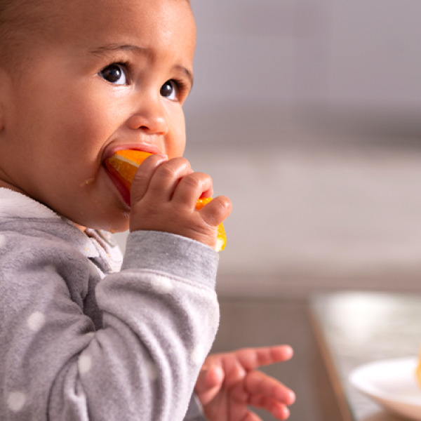 4 ways to know your baby is ready for solids